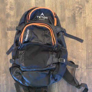 Teton Sports Oasis 1200 Backpack